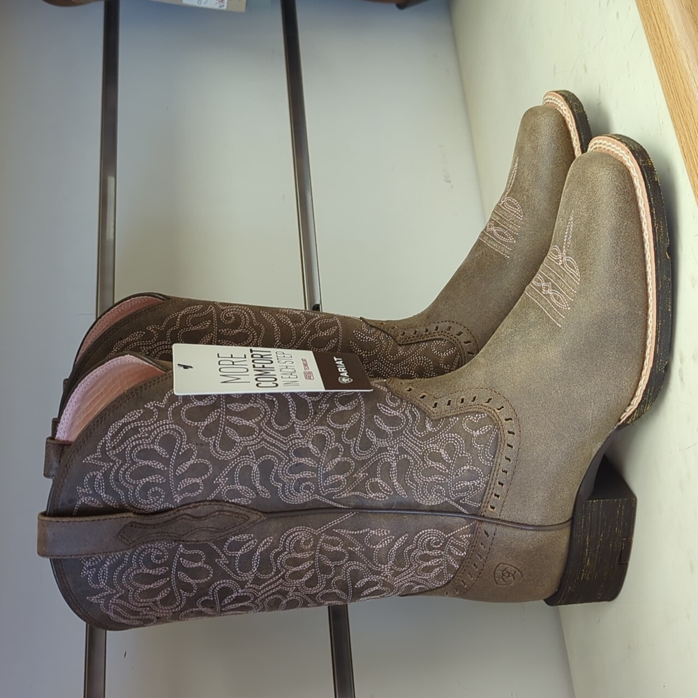 New Womens Ariat Round Up Remuda 10019906